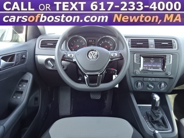 Used Volkswagen Jetta 1.4T S Auto 2017 | Jacob Auto Sales. Newton, Massachusetts