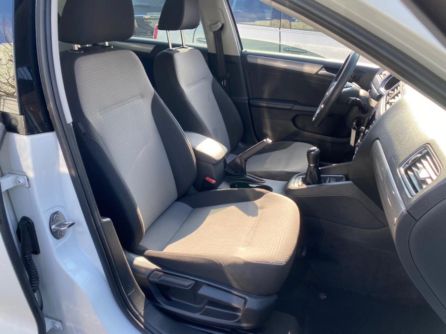 2017 Volkswagen Jetta 1.4T S Manual, available for sale in Jamaica, New York | Sunrise Autoland. Jamaica, New York 2017 Volkswagen Jetta 1.4T S Manual, available for sale in Jamaica, New York | Sunrise Autoland. Jamaica, New York