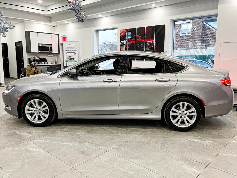 Used Chrysler 200 4dr Sdn Limited Platinum 2016 | Luxury Motor Club. Franklin Square, New York Used Chrysler 200 4dr Sdn Limited Platinum 2016 | Luxury Motor Club. Franklin Square, New York