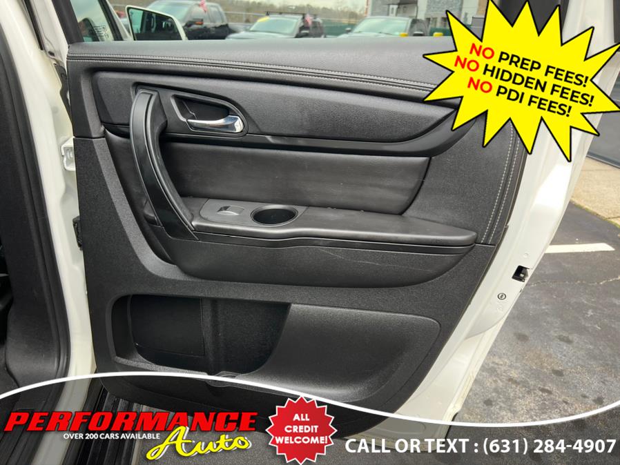 2014 Chevrolet Traverse AWD 4dr LT w/1LT, available for sale in Bohemia, New York | Performance Auto Inc. Bohemia, New York 2014 Chevrolet Traverse AWD 4dr LT w/1LT, available for sale in Bohemia, New York | Performance Auto Inc. Bohemia, New York