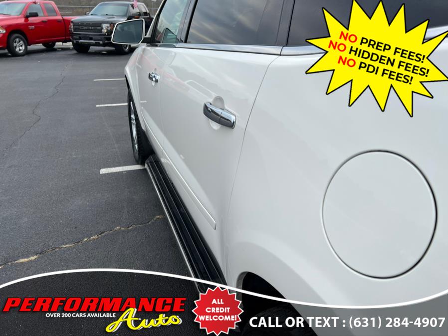 2014 Chevrolet Traverse AWD 4dr LT w/1LT, available for sale in Bohemia, New York | Performance Auto Inc. Bohemia, New York 2014 Chevrolet Traverse AWD 4dr LT w/1LT, available for sale in Bohemia, New York | Performance Auto Inc. Bohemia, New York