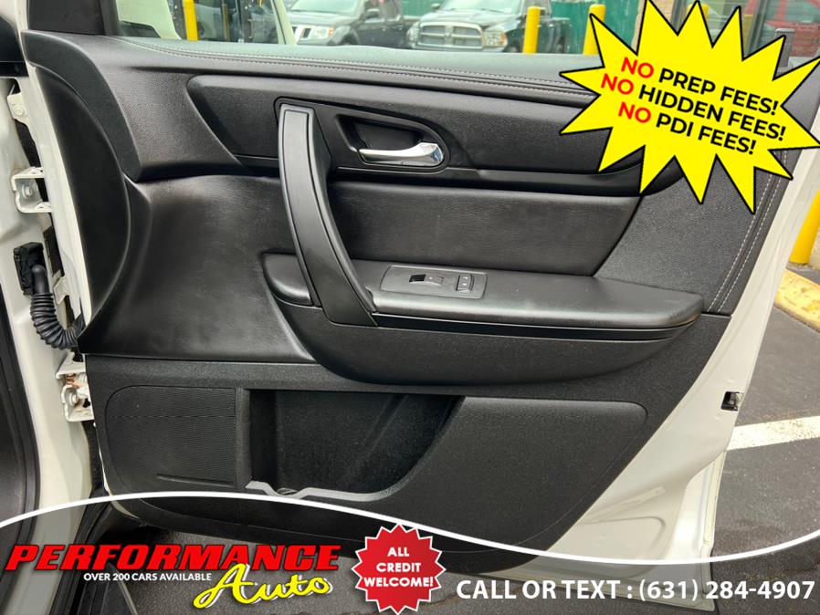 2014 Chevrolet Traverse AWD 4dr LT w/1LT, available for sale in Bohemia, New York | Performance Auto Inc. Bohemia, New York 2014 Chevrolet Traverse AWD 4dr LT w/1LT, available for sale in Bohemia, New York | Performance Auto Inc. Bohemia, New York