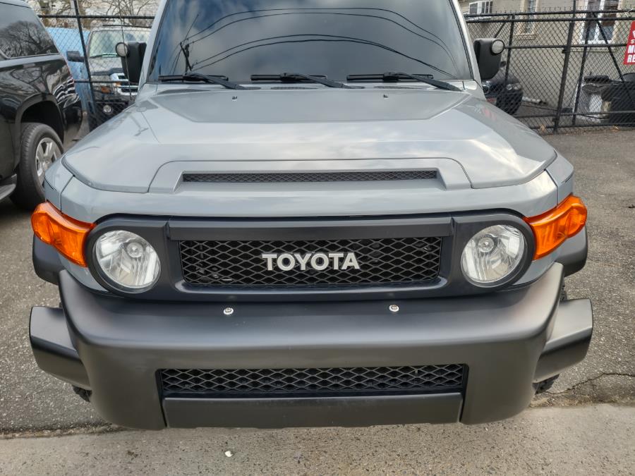 2013 Toyota FJ Cruiser 4WD 4dr Auto Trail Teams Special Edition, available for sale in Wantagh, New York | Alpine Motors Inc. Wantagh, New York 2013 Toyota FJ Cruiser 4WD 4dr Auto Trail Teams Special Edition, available for sale in Wantagh, New York | Alpine Motors Inc. Wantagh, New York