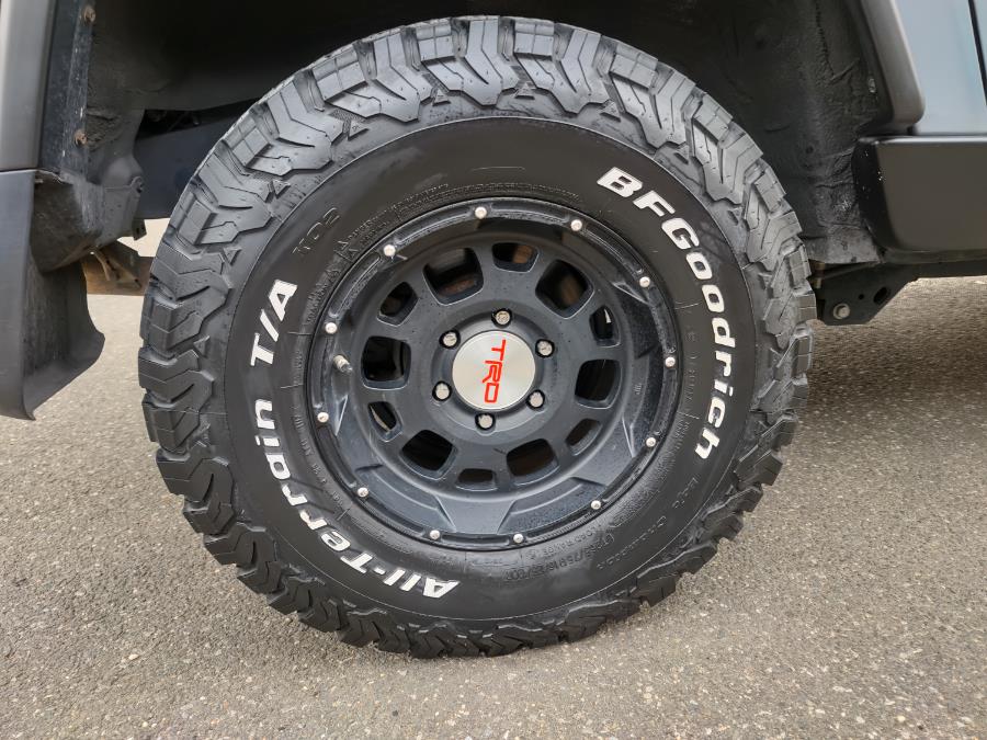2013 Toyota FJ Cruiser 4WD 4dr Auto Trail Teams Special Edition, available for sale in Wantagh, New York | Alpine Motors Inc. Wantagh, New York 2013 Toyota FJ Cruiser 4WD 4dr Auto Trail Teams Special Edition, available for sale in Wantagh, New York | Alpine Motors Inc. Wantagh, New York
