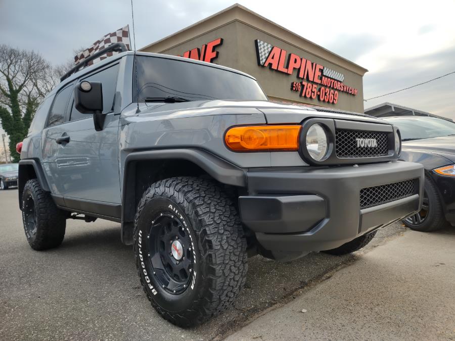 2013 Toyota FJ Cruiser 4WD 4dr Auto Trail Teams Special Edition, available for sale in Wantagh, New York | Alpine Motors Inc. Wantagh, New York 2013 Toyota FJ Cruiser 4WD 4dr Auto Trail Teams Special Edition, available for sale in Wantagh, New York | Alpine Motors Inc. Wantagh, New York