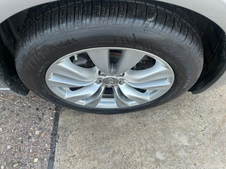 2012 Infiniti M37 4dr Sdn AWD, available for sale in Manchester, Connecticut | Carsonmain LLC. Manchester, Connecticut 2012 Infiniti M37 4dr Sdn AWD, available for sale in Manchester, Connecticut | Carsonmain LLC. Manchester, Connecticut