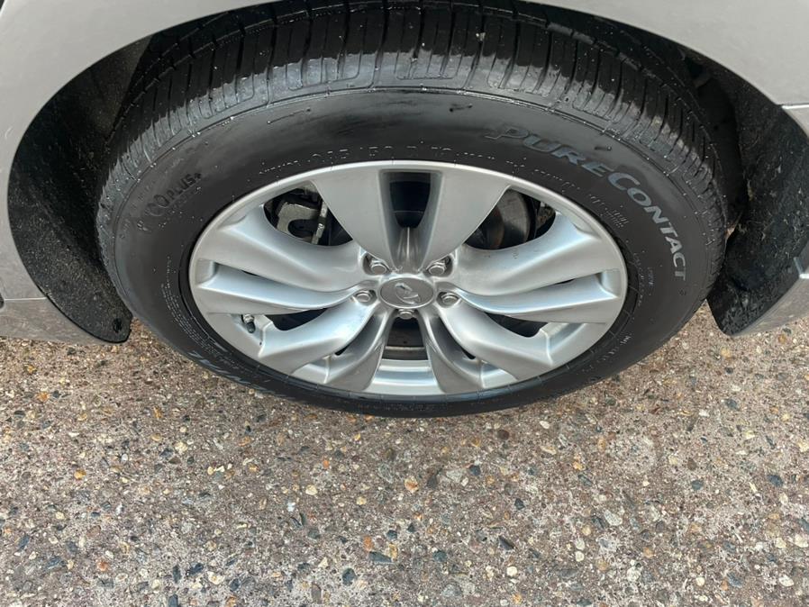 2012 Infiniti M37 4dr Sdn AWD, available for sale in Manchester, Connecticut | Carsonmain LLC. Manchester, Connecticut 2012 Infiniti M37 4dr Sdn AWD, available for sale in Manchester, Connecticut | Carsonmain LLC. Manchester, Connecticut