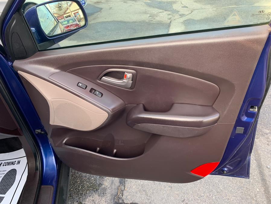 Used Hyundai Tucson AWD 4dr Auto Limited 2013 | Rt 138 Auto Center Inc . Taunton, Massachusetts Used Hyundai Tucson AWD 4dr Auto Limited 2013 | Rt 138 Auto Center Inc . Taunton, Massachusetts