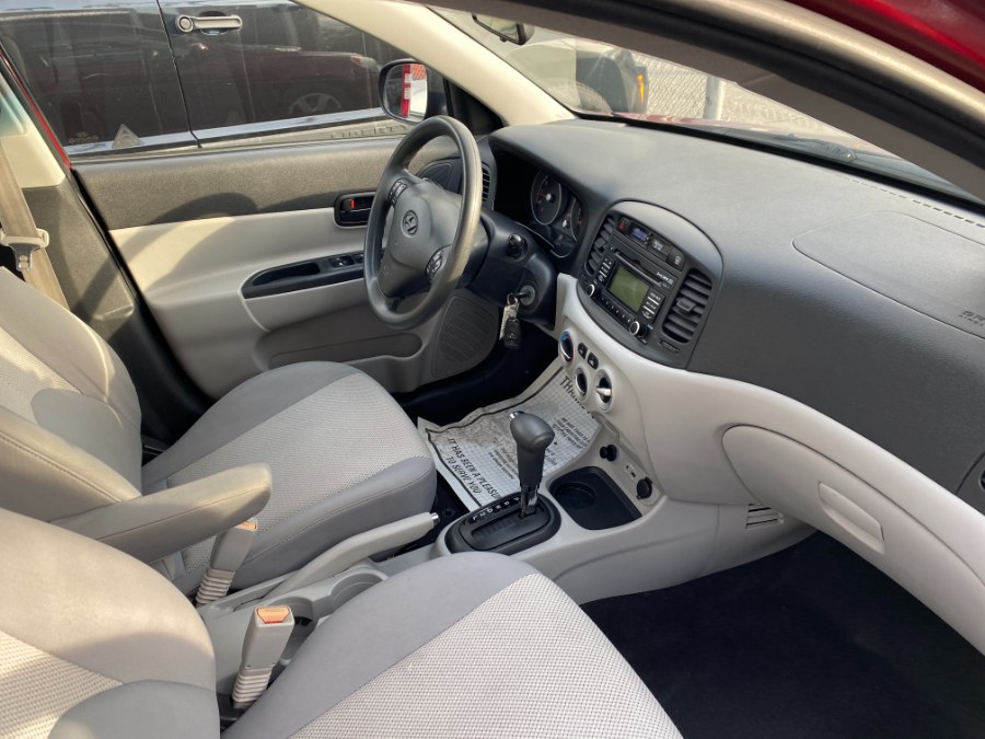2010 Hyundai Accent 4dr Sdn Auto GLS, available for sale in Middle Village, New York | Middle Village Motors . Middle Village, New York 2010 Hyundai Accent 4dr Sdn Auto GLS, available for sale in Middle Village, New York | Middle Village Motors . Middle Village, New York