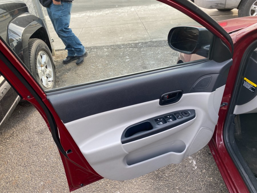 2010 Hyundai Accent 4dr Sdn Auto GLS, available for sale in Middle Village, New York | Middle Village Motors . Middle Village, New York 2010 Hyundai Accent 4dr Sdn Auto GLS, available for sale in Middle Village, New York | Middle Village Motors . Middle Village, New York