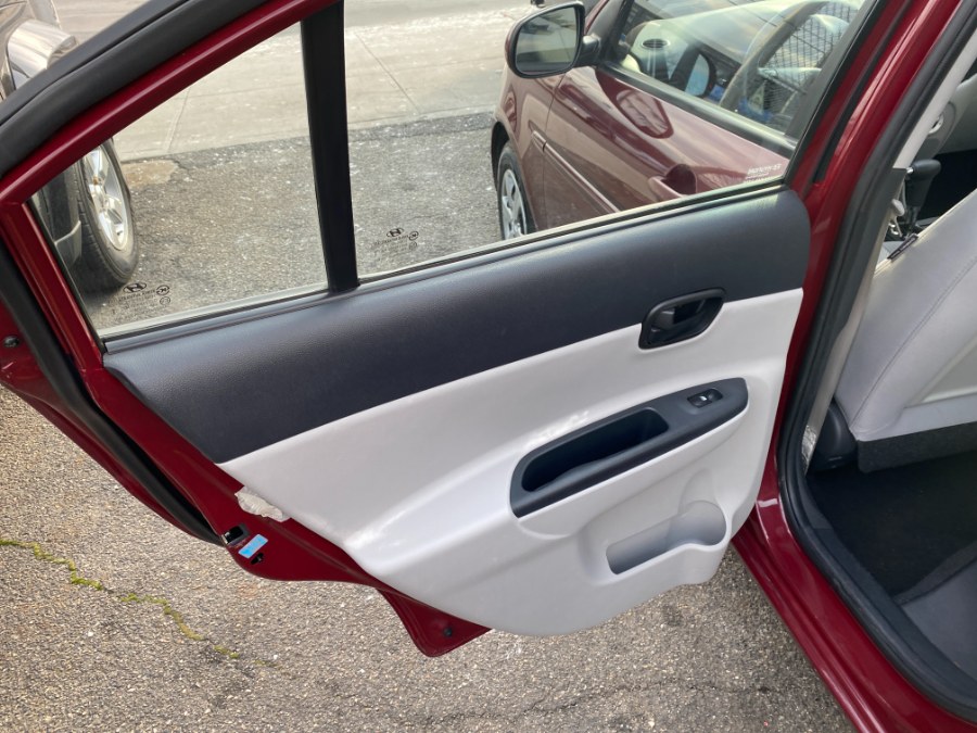 2010 Hyundai Accent 4dr Sdn Auto GLS, available for sale in Middle Village, New York | Middle Village Motors . Middle Village, New York 2010 Hyundai Accent 4dr Sdn Auto GLS, available for sale in Middle Village, New York | Middle Village Motors . Middle Village, New York