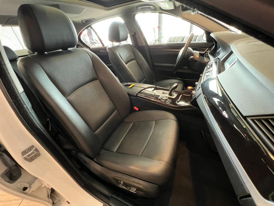 2014 BMW 5 Series 4dr Sdn 528i xDrive AWD, available for sale in West Hartford, Connecticut | AutoMax. West Hartford, Connecticut 2014 BMW 5 Series 4dr Sdn 528i xDrive AWD, available for sale in West Hartford, Connecticut | AutoMax. West Hartford, Connecticut