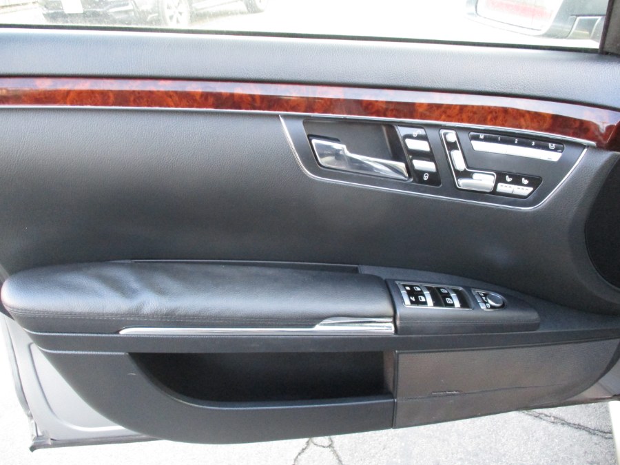2013 Mercedes-Benz S-Class 4dr Sdn S550 4MATIC, available for sale in West Babylon, New York | New Gen Auto Group. West Babylon, New York 2013 Mercedes-Benz S-Class 4dr Sdn S550 4MATIC, available for sale in West Babylon, New York | New Gen Auto Group. West Babylon, New York