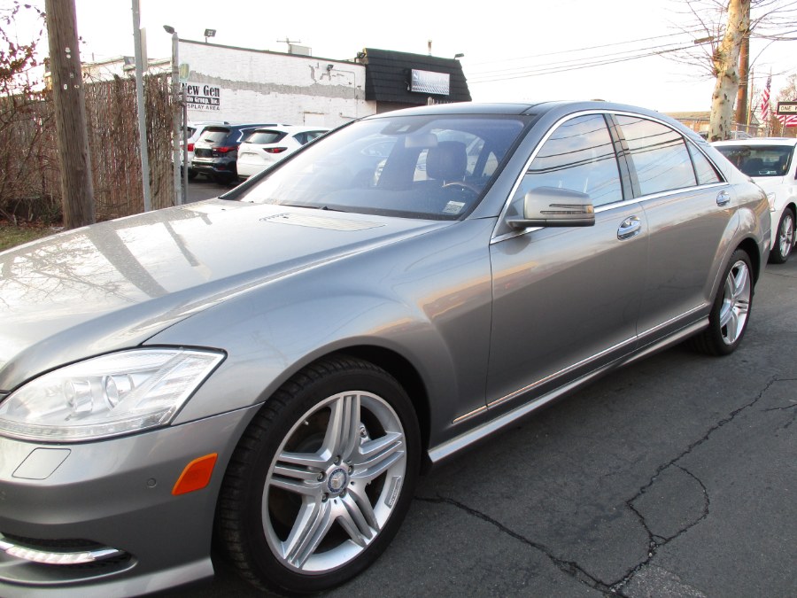2013 Mercedes-Benz S-Class 4dr Sdn S550 4MATIC, available for sale in West Babylon, New York | New Gen Auto Group. West Babylon, New York 2013 Mercedes-Benz S-Class 4dr Sdn S550 4MATIC, available for sale in West Babylon, New York | New Gen Auto Group. West Babylon, New York