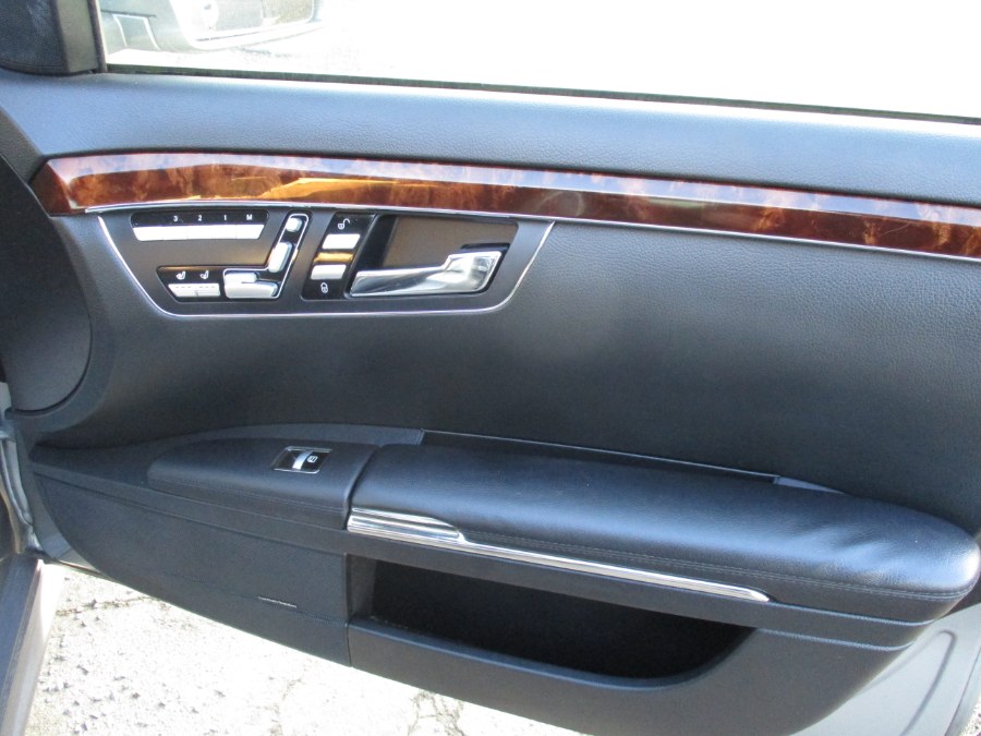 2013 Mercedes-Benz S-Class 4dr Sdn S550 4MATIC, available for sale in West Babylon, New York | New Gen Auto Group. West Babylon, New York 2013 Mercedes-Benz S-Class 4dr Sdn S550 4MATIC, available for sale in West Babylon, New York | New Gen Auto Group. West Babylon, New York