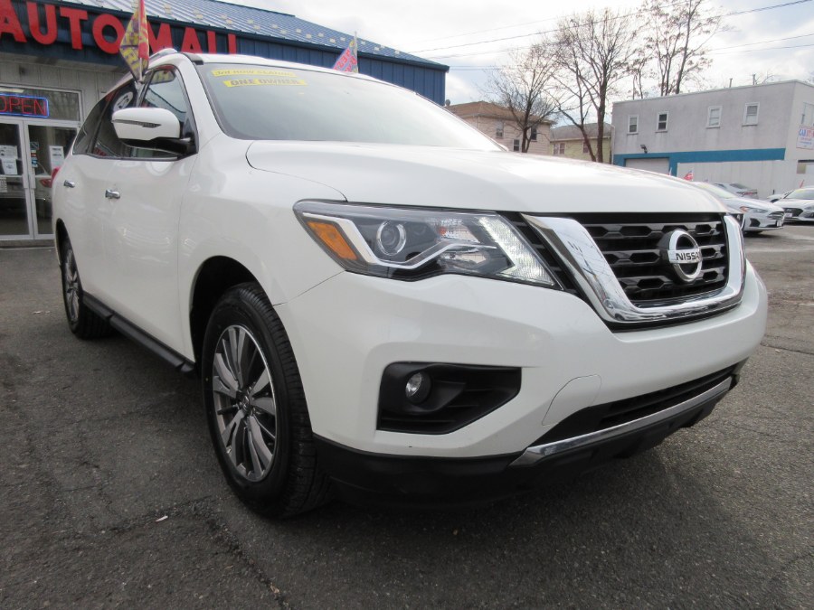 Used Nissan Pathfinder FWD SV 2020 | Route 27 Auto Mall. Linden, New Jersey Used Nissan Pathfinder FWD SV 2020 | Route 27 Auto Mall. Linden, New Jersey
