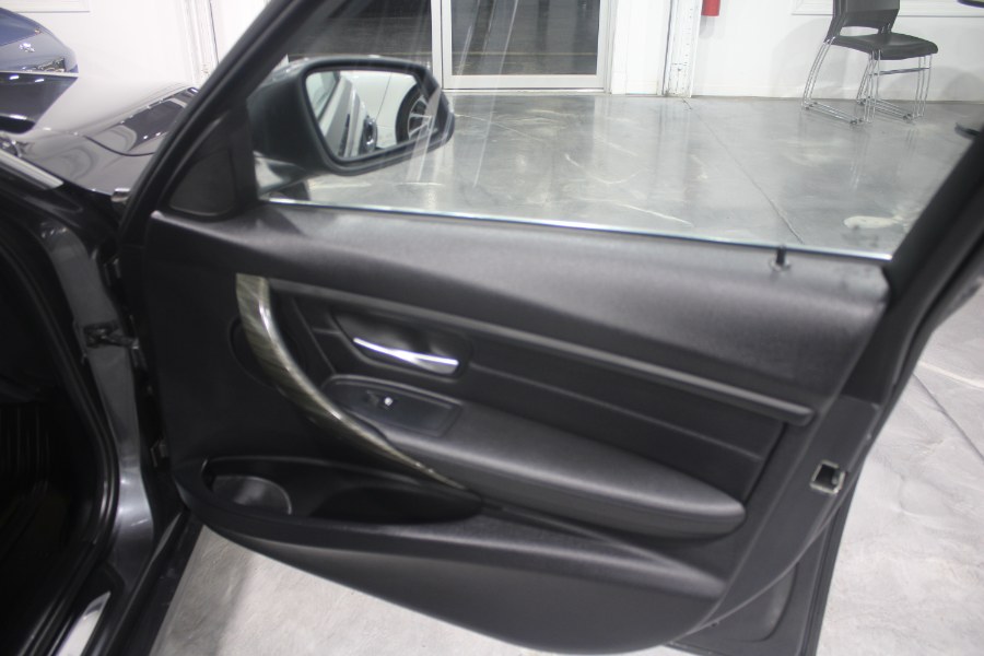 Used BMW 3 Series 4dr Sdn 328i xDrive AWD 2013 | Auto Gallery. Lodi, New Jersey Used BMW 3 Series 4dr Sdn 328i xDrive AWD 2013 | Auto Gallery. Lodi, New Jersey