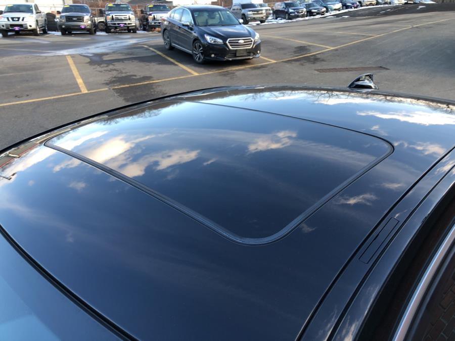 2018 BMW 3 Series 330i xDrive Sedan, available for sale in Waterbury, Connecticut | National Auto Brokers, Inc.. Waterbury, Connecticut 2018 BMW 3 Series 330i xDrive Sedan, available for sale in Waterbury, Connecticut | National Auto Brokers, Inc.. Waterbury, Connecticut