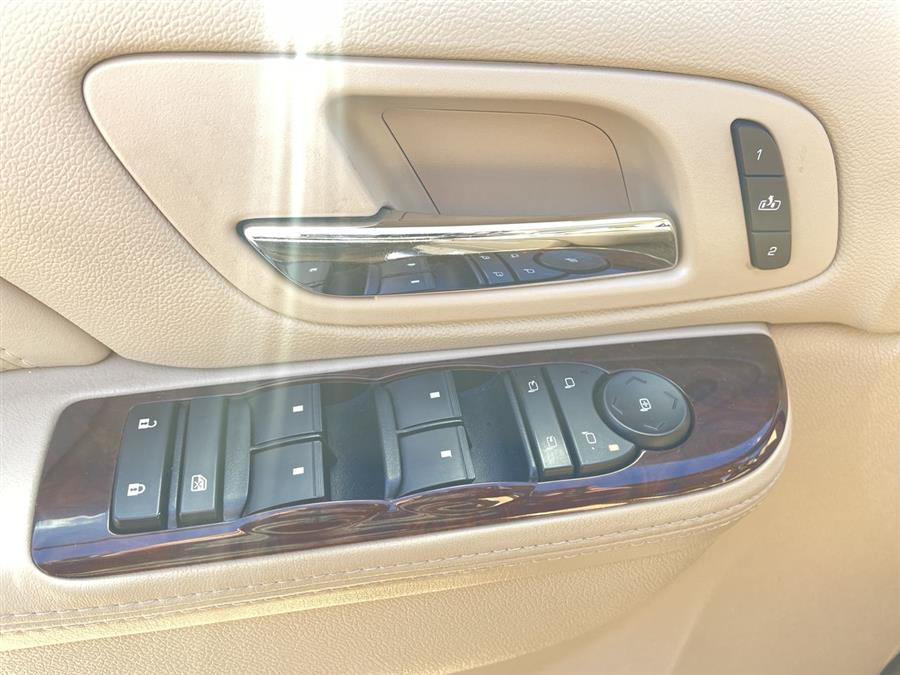 2010 Cadillac Escalade AWD 4dr Premium, available for sale in Stratford, Connecticut | Wiz Leasing Inc. Stratford, Connecticut 2010 Cadillac Escalade AWD 4dr Premium, available for sale in Stratford, Connecticut | Wiz Leasing Inc. Stratford, Connecticut