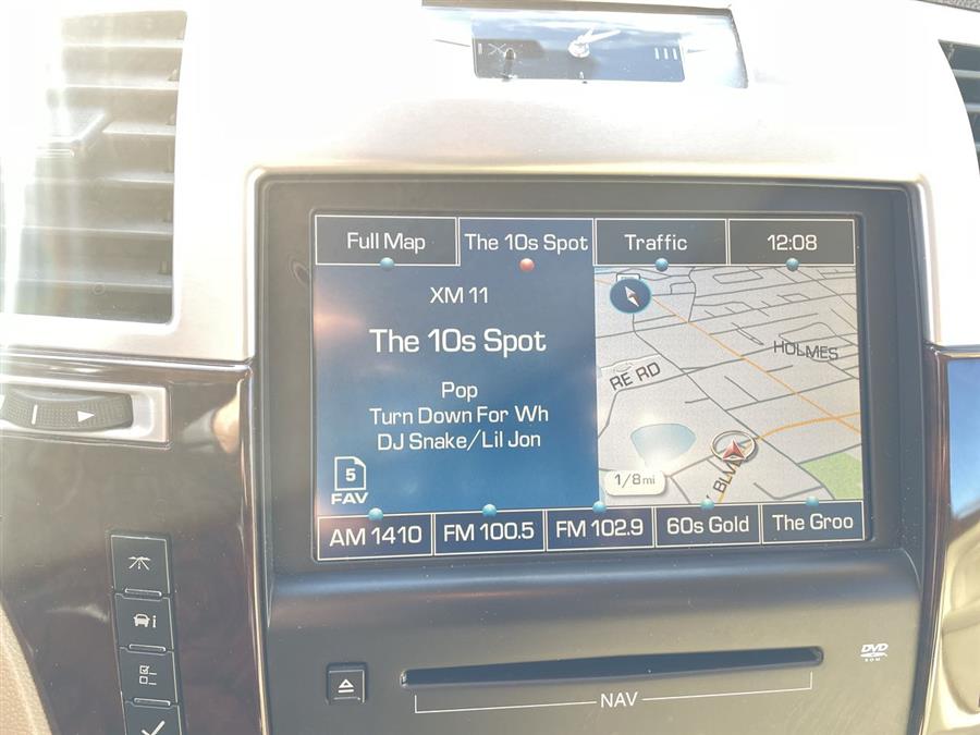 2010 Cadillac Escalade AWD 4dr Premium, available for sale in Stratford, Connecticut | Wiz Leasing Inc. Stratford, Connecticut 2010 Cadillac Escalade AWD 4dr Premium, available for sale in Stratford, Connecticut | Wiz Leasing Inc. Stratford, Connecticut