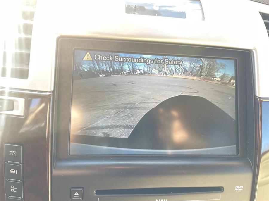 2010 Cadillac Escalade AWD 4dr Premium, available for sale in Stratford, Connecticut | Wiz Leasing Inc. Stratford, Connecticut 2010 Cadillac Escalade AWD 4dr Premium, available for sale in Stratford, Connecticut | Wiz Leasing Inc. Stratford, Connecticut