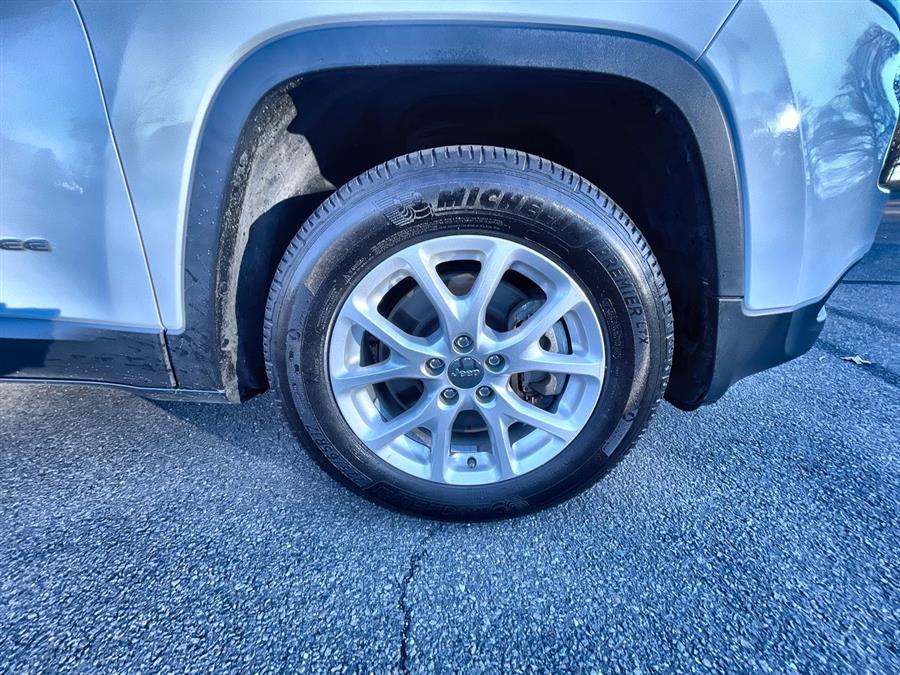 2015 Jeep Cherokee 4WD 4dr Latitude, available for sale in Stratford, Connecticut | Wiz Leasing Inc. Stratford, Connecticut 2015 Jeep Cherokee 4WD 4dr Latitude, available for sale in Stratford, Connecticut | Wiz Leasing Inc. Stratford, Connecticut