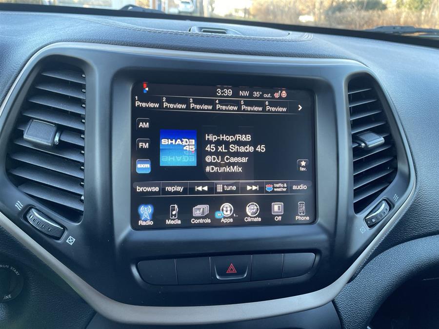 2015 Jeep Cherokee 4WD 4dr Latitude, available for sale in Stratford, Connecticut | Wiz Leasing Inc. Stratford, Connecticut 2015 Jeep Cherokee 4WD 4dr Latitude, available for sale in Stratford, Connecticut | Wiz Leasing Inc. Stratford, Connecticut