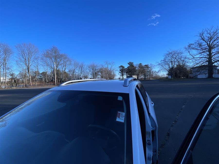 2015 Jeep Cherokee 4WD 4dr Latitude, available for sale in Stratford, Connecticut | Wiz Leasing Inc. Stratford, Connecticut 2015 Jeep Cherokee 4WD 4dr Latitude, available for sale in Stratford, Connecticut | Wiz Leasing Inc. Stratford, Connecticut