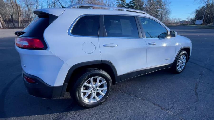 2015 Jeep Cherokee 4WD 4dr Latitude, available for sale in Stratford, Connecticut | Wiz Leasing Inc. Stratford, Connecticut 2015 Jeep Cherokee 4WD 4dr Latitude, available for sale in Stratford, Connecticut | Wiz Leasing Inc. Stratford, Connecticut