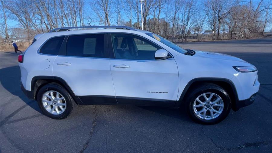 2015 Jeep Cherokee 4WD 4dr Latitude, available for sale in Stratford, Connecticut | Wiz Leasing Inc. Stratford, Connecticut 2015 Jeep Cherokee 4WD 4dr Latitude, available for sale in Stratford, Connecticut | Wiz Leasing Inc. Stratford, Connecticut