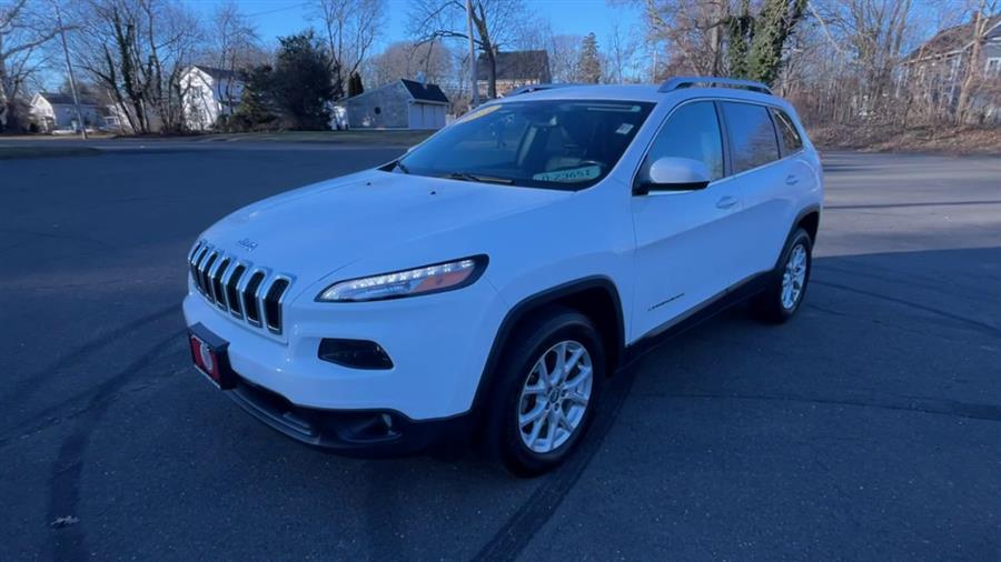 2015 Jeep Cherokee 4WD 4dr Latitude, available for sale in Stratford, Connecticut | Wiz Leasing Inc. Stratford, Connecticut 2015 Jeep Cherokee 4WD 4dr Latitude, available for sale in Stratford, Connecticut | Wiz Leasing Inc. Stratford, Connecticut