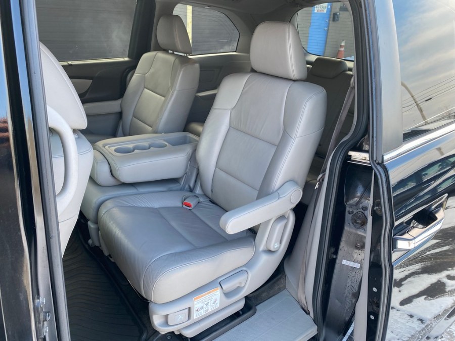 2012 Honda Odyssey 5dr EX-L w/Navi, available for sale in West Springfield, Massachusetts | Union Street Auto Sales. West Springfield, Massachusetts 2012 Honda Odyssey 5dr EX-L w/Navi, available for sale in West Springfield, Massachusetts | Union Street Auto Sales. West Springfield, Massachusetts