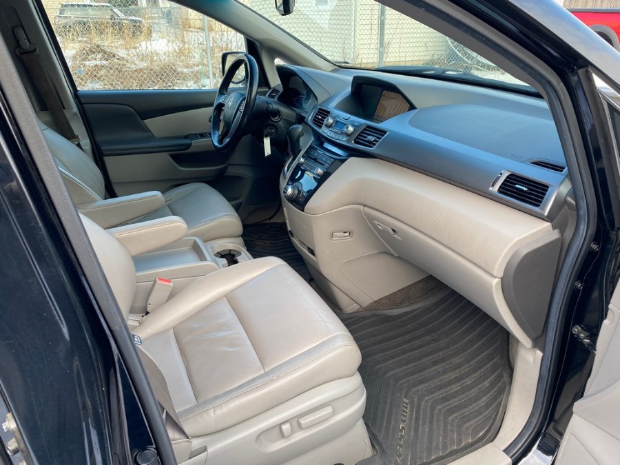 2012 Honda Odyssey 5dr EX-L w/Navi, available for sale in West Springfield, Massachusetts | Union Street Auto Sales. West Springfield, Massachusetts 2012 Honda Odyssey 5dr EX-L w/Navi, available for sale in West Springfield, Massachusetts | Union Street Auto Sales. West Springfield, Massachusetts