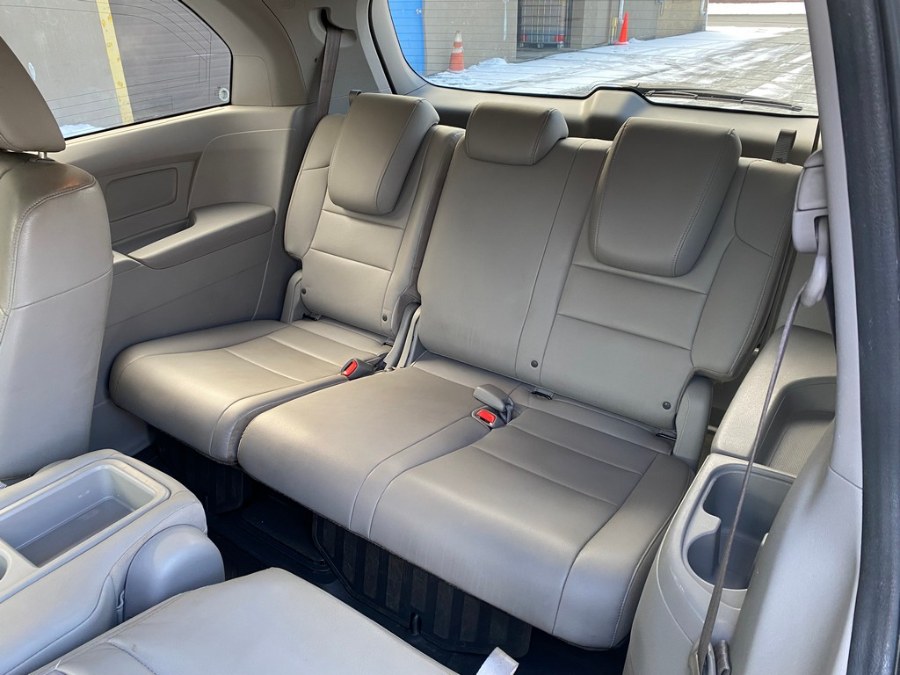 2012 Honda Odyssey 5dr EX-L w/Navi, available for sale in West Springfield, Massachusetts | Union Street Auto Sales. West Springfield, Massachusetts 2012 Honda Odyssey 5dr EX-L w/Navi, available for sale in West Springfield, Massachusetts | Union Street Auto Sales. West Springfield, Massachusetts