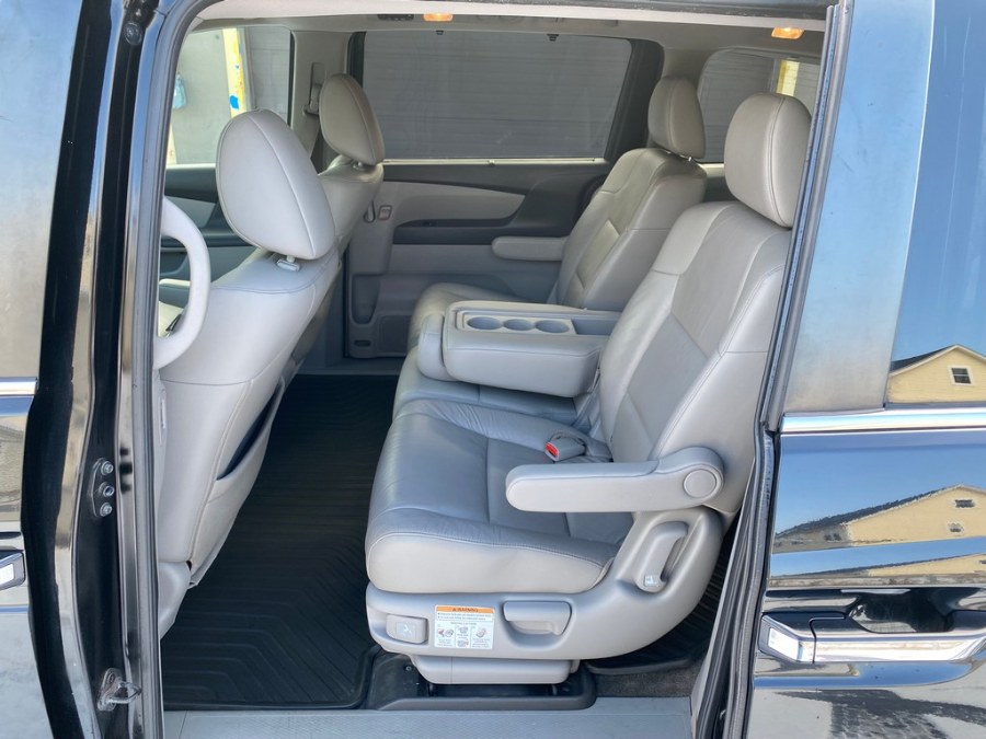 2012 Honda Odyssey 5dr EX-L w/Navi, available for sale in West Springfield, Massachusetts | Union Street Auto Sales. West Springfield, Massachusetts 2012 Honda Odyssey 5dr EX-L w/Navi, available for sale in West Springfield, Massachusetts | Union Street Auto Sales. West Springfield, Massachusetts