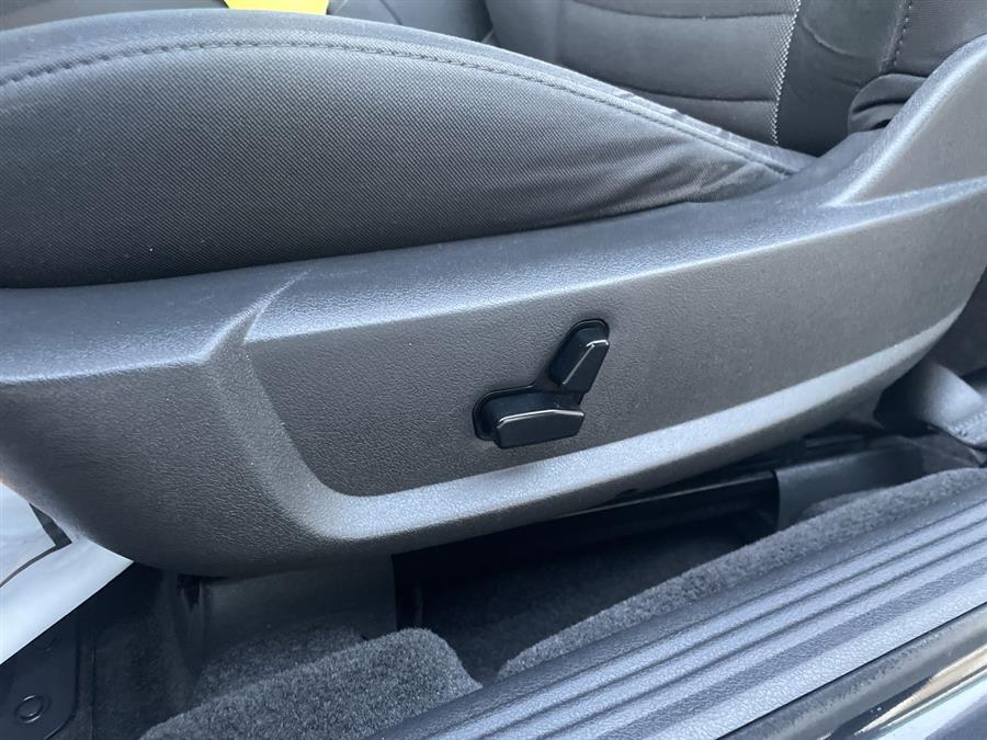 2010 Dodge Challenger 2dr Cpe SE, available for sale in Elida, Ohio | Josh's All Under Ten LLC. Elida, Ohio 2010 Dodge Challenger 2dr Cpe SE, available for sale in Elida, Ohio | Josh's All Under Ten LLC. Elida, Ohio