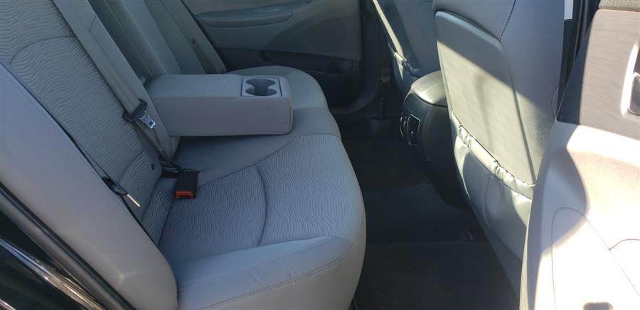 Used Hyundai Sonata 4dr Sdn 2.4L Auto Hybrid 2011 | Victoria Preowned Autos Inc. Little Ferry, New Jersey Used Hyundai Sonata 4dr Sdn 2.4L Auto Hybrid 2011 | Victoria Preowned Autos Inc. Little Ferry, New Jersey