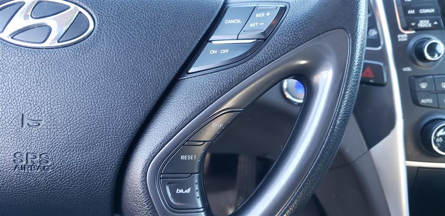 Used Hyundai Sonata 4dr Sdn 2.4L Auto Hybrid 2011 | Victoria Preowned Autos Inc. Little Ferry, New Jersey Used Hyundai Sonata 4dr Sdn 2.4L Auto Hybrid 2011 | Victoria Preowned Autos Inc. Little Ferry, New Jersey