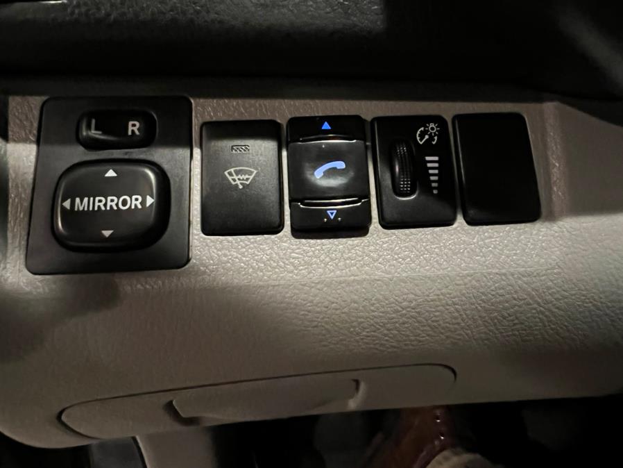 2010 Toyota Highlander 4WD 4dr V6 SE (Natl), available for sale in West Hartford, Connecticut | AutoMax. West Hartford, Connecticut 2010 Toyota Highlander 4WD 4dr V6 SE (Natl), available for sale in West Hartford, Connecticut | AutoMax. West Hartford, Connecticut