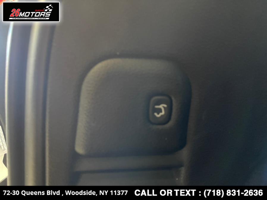 2018 Jeep Grand Cherokee Laredo 4x4, available for sale in Woodside, New York | 26 Motors Queens. Woodside, New York 2018 Jeep Grand Cherokee Laredo 4x4, available for sale in Woodside, New York | 26 Motors Queens. Woodside, New York