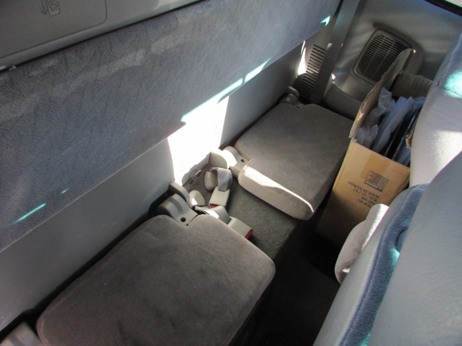 Used Toyota Tacoma XtraCab Auto (Natl) 2003 | United Auto Sales of E Windsor, Inc. East Windsor, Connecticut Used Toyota Tacoma XtraCab Auto (Natl) 2003 | United Auto Sales of E Windsor, Inc. East Windsor, Connecticut