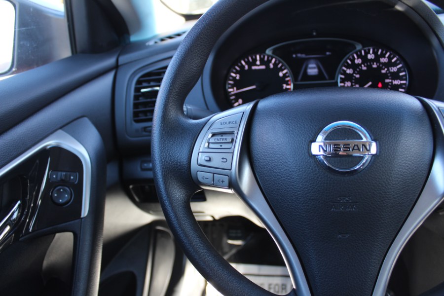 2014 Nissan Altima 4dr Sdn I4 2.5 S, available for sale in Great Neck, New York | Great Neck Car Buyers & Sellers. Great Neck, New York 2014 Nissan Altima 4dr Sdn I4 2.5 S, available for sale in Great Neck, New York | Great Neck Car Buyers & Sellers. Great Neck, New York