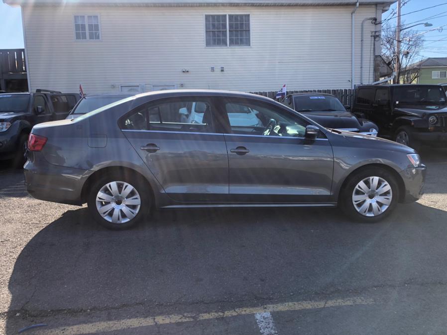 Used Volkswagen Jetta Sedan 4dr Auto SE PZEV 2013 | Route 46 Auto Sales Inc. Lodi, New Jersey Used Volkswagen Jetta Sedan 4dr Auto SE PZEV 2013 | Route 46 Auto Sales Inc. Lodi, New Jersey