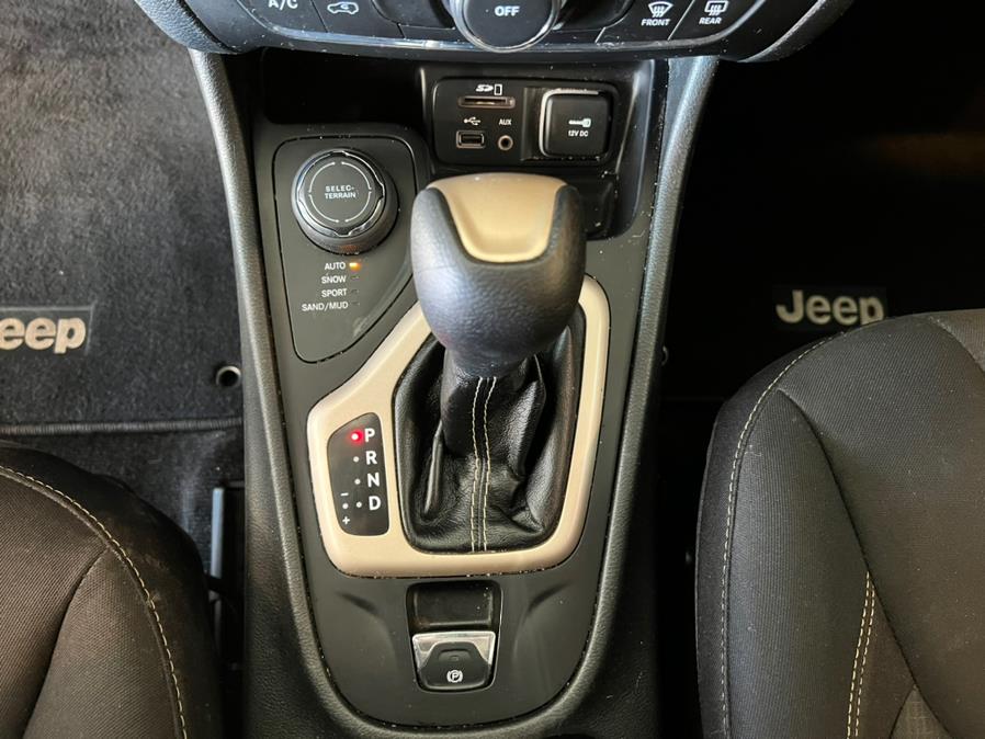 2015 Jeep Cherokee 4WD 4dr Latitude, available for sale in West Hartford, Connecticut | AutoMax. West Hartford, Connecticut 2015 Jeep Cherokee 4WD 4dr Latitude, available for sale in West Hartford, Connecticut | AutoMax. West Hartford, Connecticut