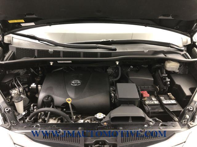 2017 Toyota Sienna XLE Premium FWD 8-Passenger, available for sale in Naugatuck, Connecticut | J&M Automotive Sls&Svc LLC. Naugatuck, Connecticut 2017 Toyota Sienna XLE Premium FWD 8-Passenger, available for sale in Naugatuck, Connecticut | J&M Automotive Sls&Svc LLC. Naugatuck, Connecticut