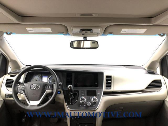 2017 Toyota Sienna XLE Premium FWD 8-Passenger, available for sale in Naugatuck, Connecticut | J&M Automotive Sls&Svc LLC. Naugatuck, Connecticut 2017 Toyota Sienna XLE Premium FWD 8-Passenger, available for sale in Naugatuck, Connecticut | J&M Automotive Sls&Svc LLC. Naugatuck, Connecticut