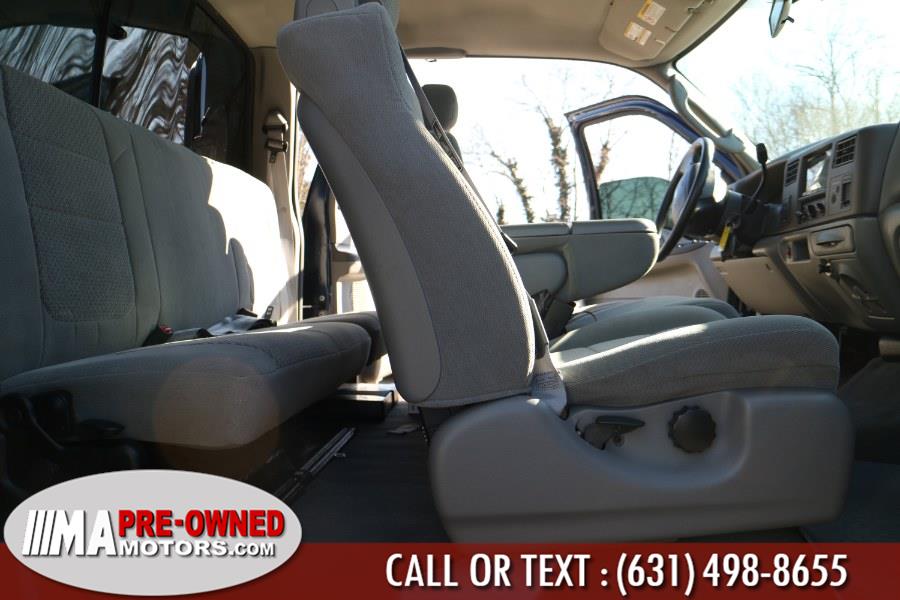 2003 Ford f350 Super Duty F-350 SRW Supercab 142" XLT 4WD, available for sale in Huntington Station, New York | M & A Motors. Huntington Station, New York 2003 Ford f350 Super Duty F-350 SRW Supercab 142" XLT 4WD, available for sale in Huntington Station, New York | M & A Motors. Huntington Station, New York
