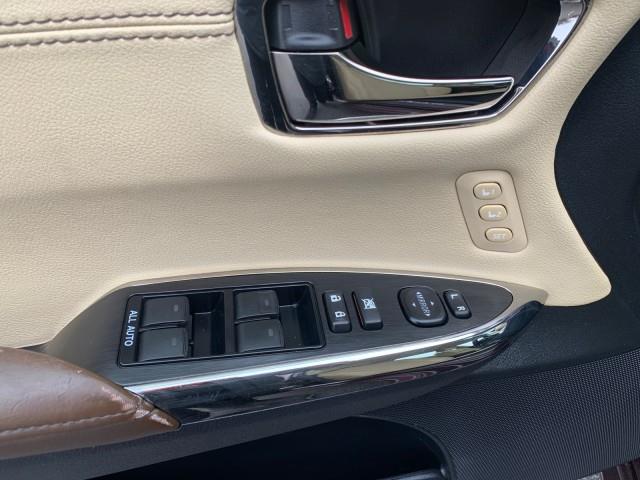 2013 Toyota Avalon Limited, available for sale in Forestville, Maryland | Valentine Motor Company. Forestville, Maryland 2013 Toyota Avalon Limited, available for sale in Forestville, Maryland | Valentine Motor Company. Forestville, Maryland
