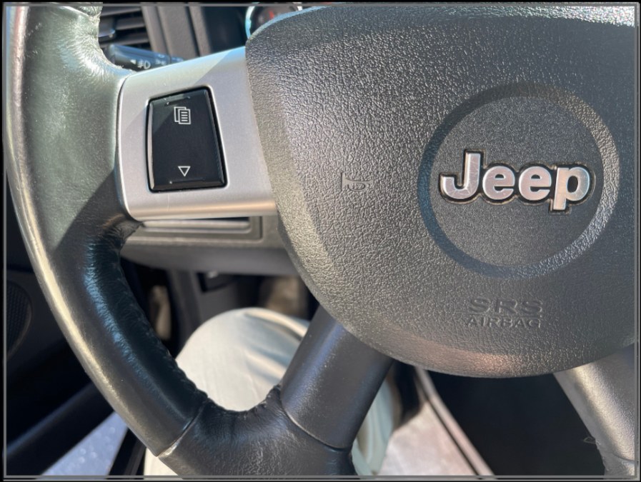 2010 Jeep Grand Cherokee 4WD 4dr Laredo, available for sale in Huntington Station, New York | My Auto Inc.. Huntington Station, New York 2010 Jeep Grand Cherokee 4WD 4dr Laredo, available for sale in Huntington Station, New York | My Auto Inc.. Huntington Station, New York