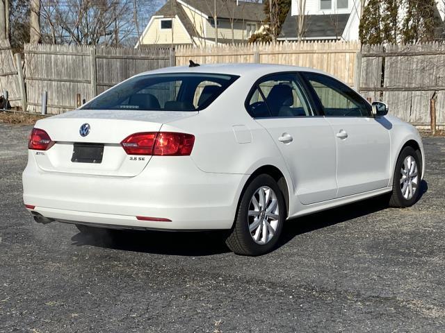 2013 Volkswagen Jetta Sedan 2.5L SE, available for sale in Patchogue, New York | Baron Supercenter. Patchogue, New York 2013 Volkswagen Jetta Sedan 2.5L SE, available for sale in Patchogue, New York | Baron Supercenter. Patchogue, New York
